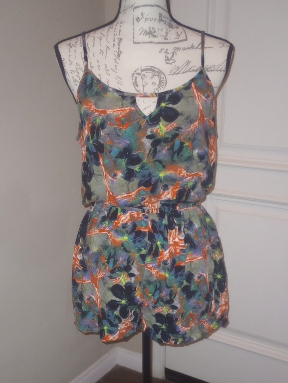 HypeFloral Print Spaghetti Strap Romper in Gray and Orange